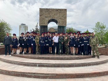 Акция "Под знаменем Победы"