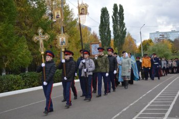 Крестный ход в день Покрова Пресвятой Богородицы